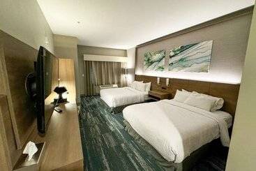 هتل Best Western Plus Grand Rapids Mn