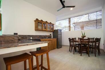 پانسیون Barefoot Bungalow Hikka