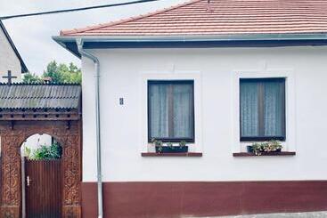 Esther S Studio Keszthely