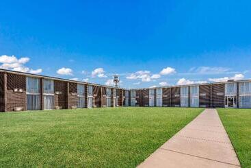 هتل Baymont By Wyndham Oklahoma City Bricktown