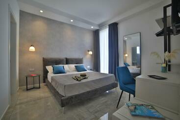 پانسیون Calaluna Rooms