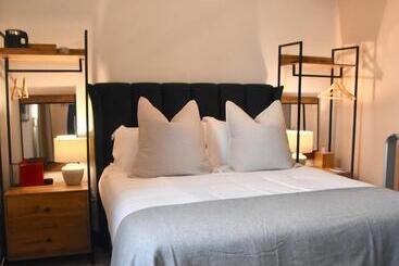 هاستل Haar With Rooms 5 Stars