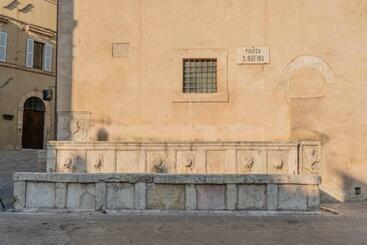 تختخواب و صبحانه Domus Fonte Dei Leoni