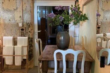 تختخواب و صبحانه Tesi Eco Suite In Mergelgrot