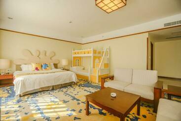 Discoveryland Hotel Dalian