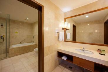 Discoveryland Hotel Dalian