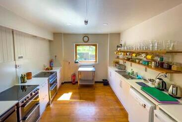 Iou Hebden Bridge Vegetarian Hostel
