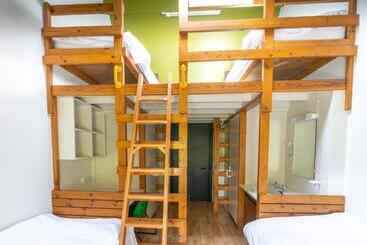 Iou Hebden Bridge Vegetarian Hostel