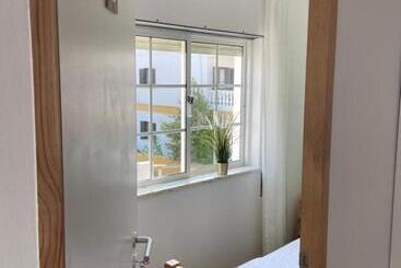 پانسیون Guesthouse Releash Aljezur