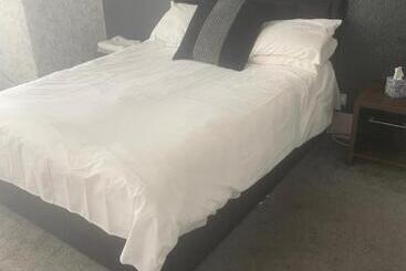 پانسیون The New Macleods Guest House