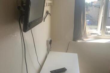 پانسیون The New Macleods Guest House