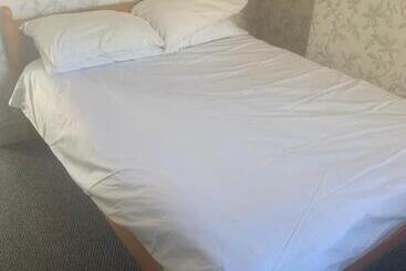 پانسیون The New Macleods Guest House