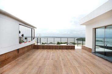 St Jacinto Island Villa By Jadecaps  Bay View And Infinity Pool Near Goa Airport