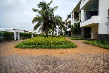 St Jacinto Island Villa By Jadecaps  Bay View And Infinity Pool Near Goa Airport