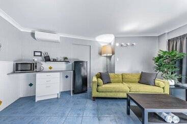 Airlie Sun & Sand Accommodation #4