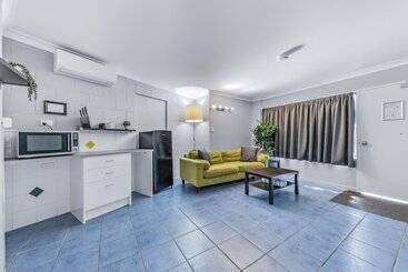 Airlie Sun & Sand Accommodation #4