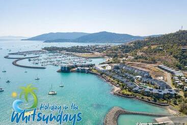 Airlie Sun & Sand Accommodation #4