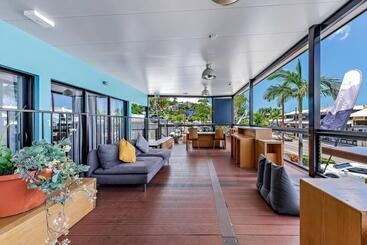 Airlie Sun & Sand Accommodation #4