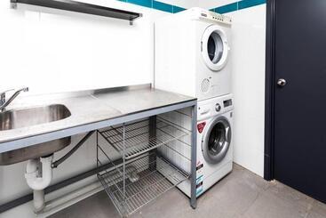 Airlie Sun & Sand Accommodation #4