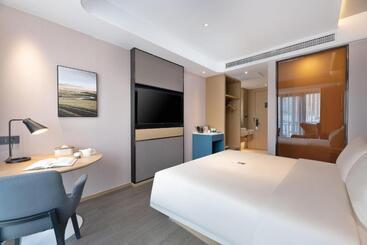 Atour Hotel Xishuangbanna Jinghong Gaozhuang Starlight Night Market