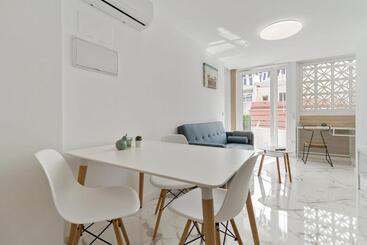 Cozy Beach Apartment