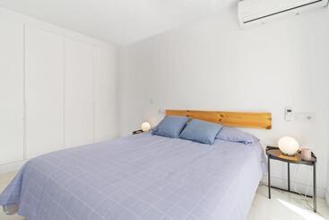 Cozy Beach Apartment