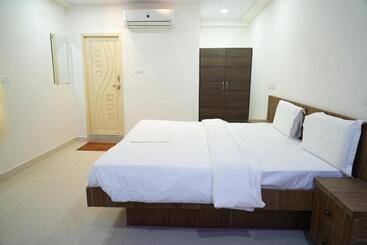 هتل 5 Star Grand Premium