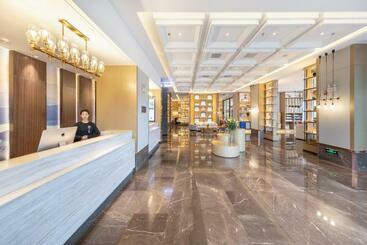 هتل Atour  Kunming Economic Development Zone