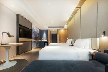 هتل Atour  Kunming Economic Development Zone