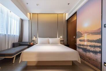 هتل Atour  Kunming Economic Development Zone