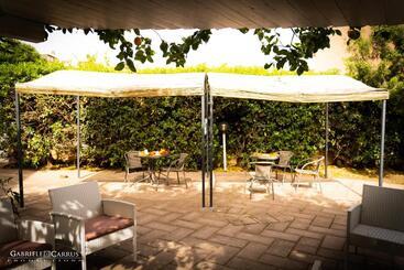 پانسیون Murahera Guest House
