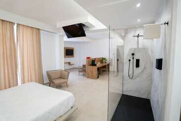 استراحتگاه Al Balhara Suite & Spa