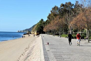 Teodósio   Ar Condicionado Perto Praias   Zona Central