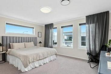 شقق خاصة سياحية Putt Putt Pool Slide 100m To Beach Ultimate Family Entertainer