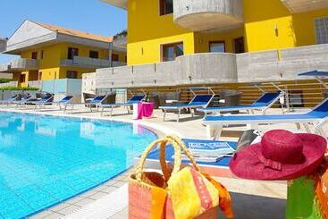 Catania Hills Residence