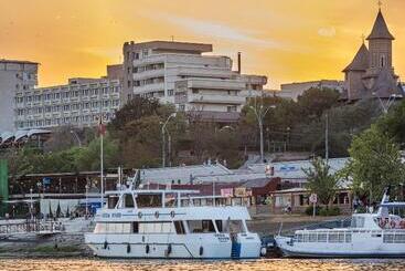 Faleza Hotel By Vega