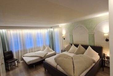 Garni Hotel Torkelbündte