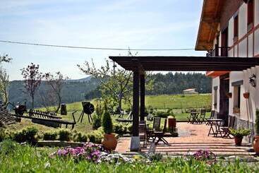 H&ap Rural Merrutxu