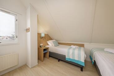 هتل Center Parcs Zandvoort Beach
