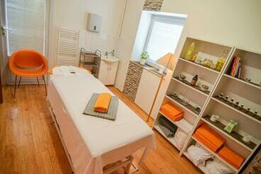 هتل Galant Lednice
