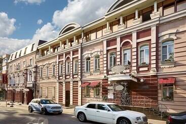 هتل Residence