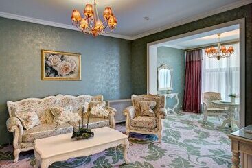 هتل Residence