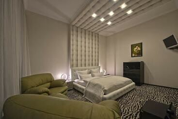 هتل Residence