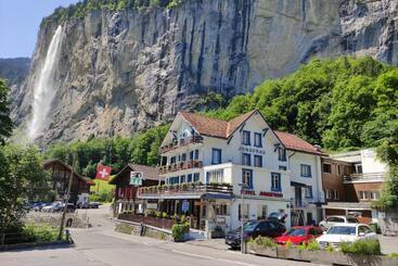 Отель Restaurant Jungfrau