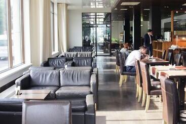 בית מלון כפרי Skyport