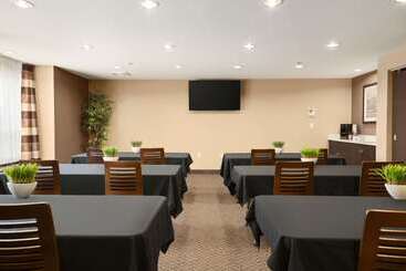 Microtel Inn & Suites By Wyndham Blackfalds Red Deer North