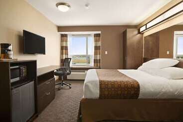 Microtel Inn & Suites By Wyndham Blackfalds Red Deer North