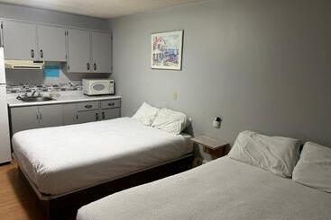 Kings Court Motel