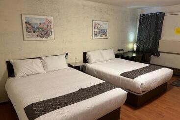 Kings Court Motel