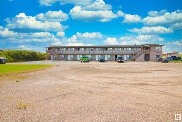Kings Court Motel